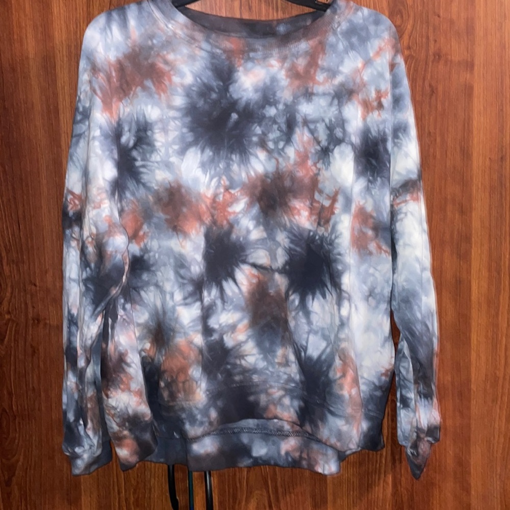 MPG tie-dye sweatshirt.